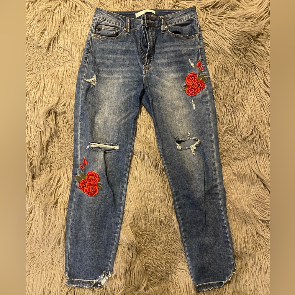 KanCan floral detail, distressed jeans